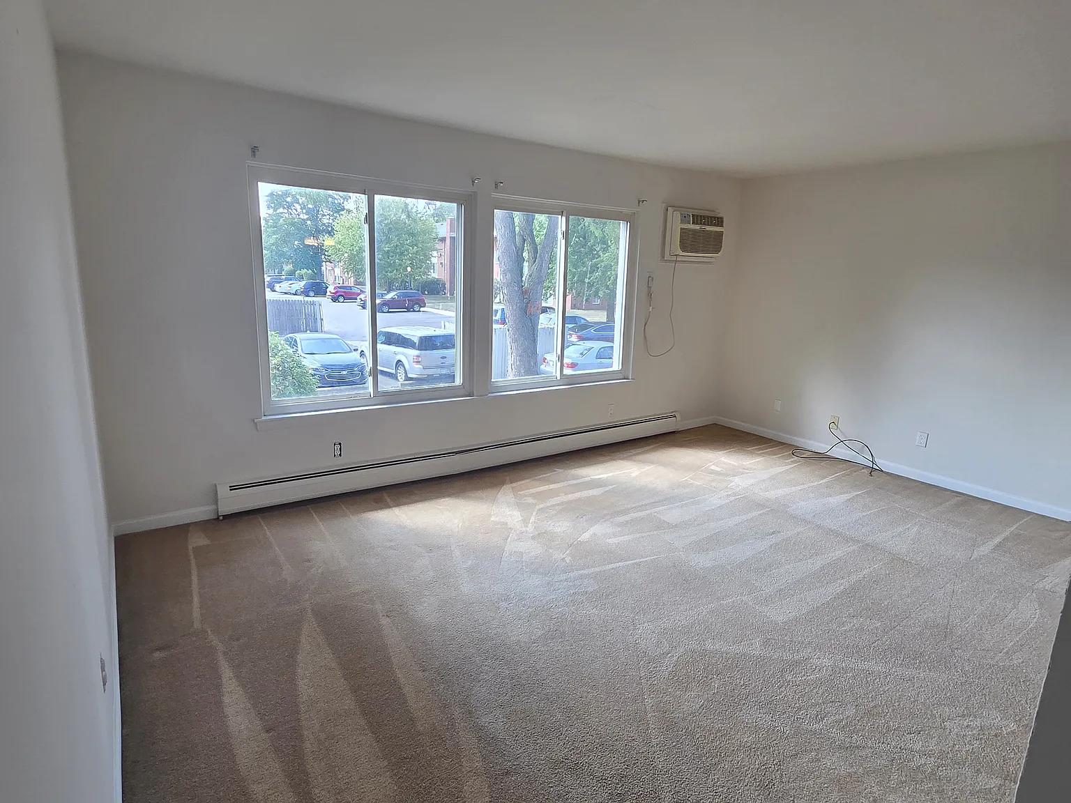 2 bed, 900 sqft, $1,295 — Photo 2