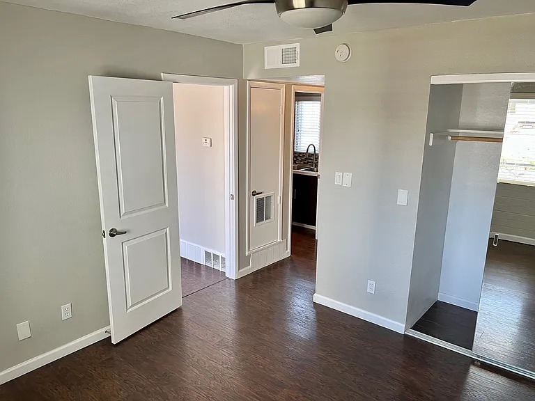 Melrose 36 Place — Photo 19