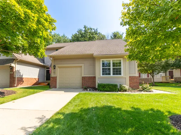 41810 Independence Dr, Novi, MI 48377