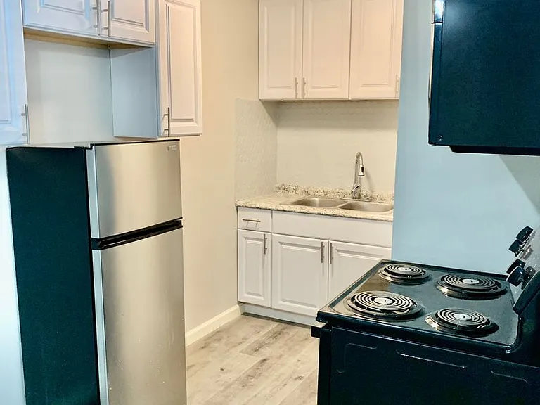 6702 Fulton St #8 — Photo 4