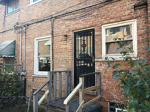 3rd image of 1806 S Kildare Ave