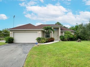 2411 54th Ave NE, Naples, FL 34120