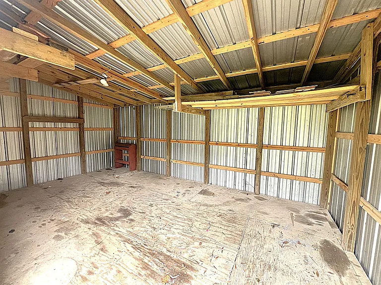560 Beverly Dr — Photo 24