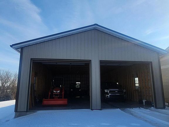 4th image of 2315 Slippery Rock Rd