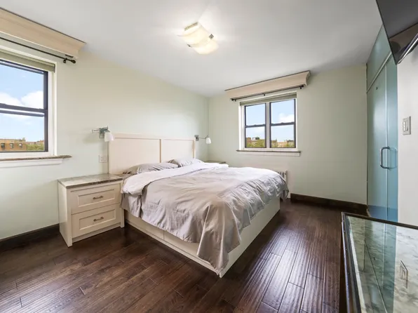 2607 Avenue O image 7 of 10