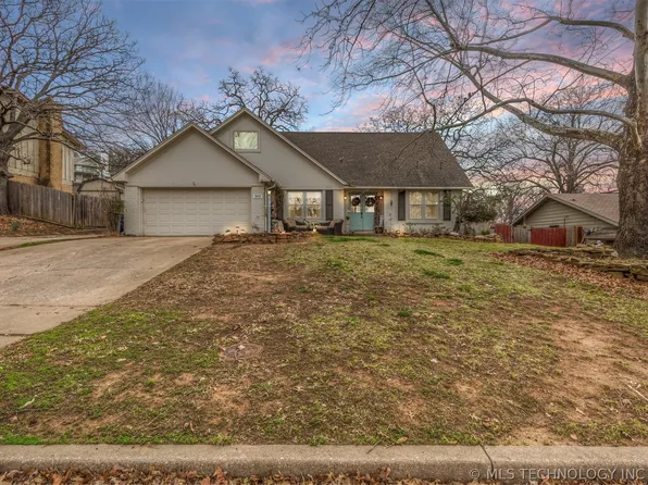 8035 S Gary Pl, Tulsa, OK 74136