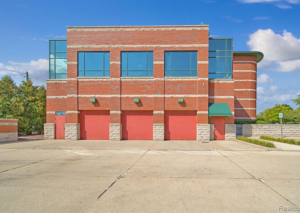 1st image of 2121 Biddle Ave APT 301