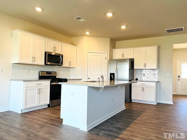 54 Paper Birch Way — Photo 2