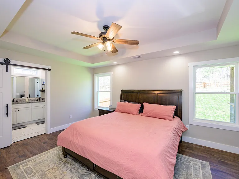 299 Hampton Rd — Photo 23