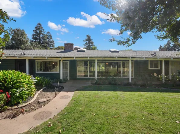 6113 Country Club Pl, Merced, CA 95340