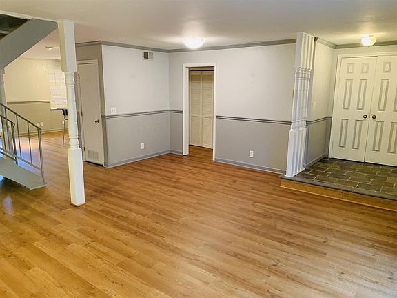 2nd image of 223 Plantation Ct