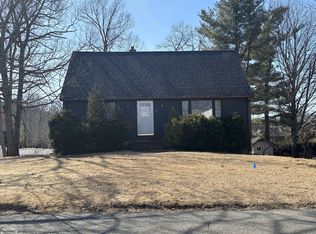 51 Robinson Dr, Westfield, MA 01085