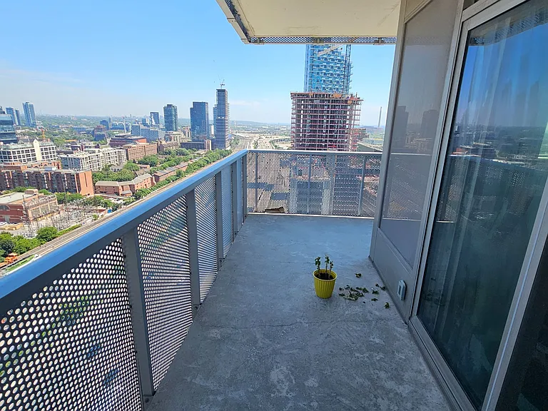 20 Richardson St #2110 — Photo 15