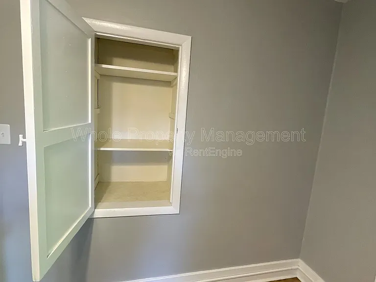 4909 Beach Ct — Photo 29