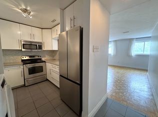 1175 Queen St E #B, Toronto, ON M4M 1L5