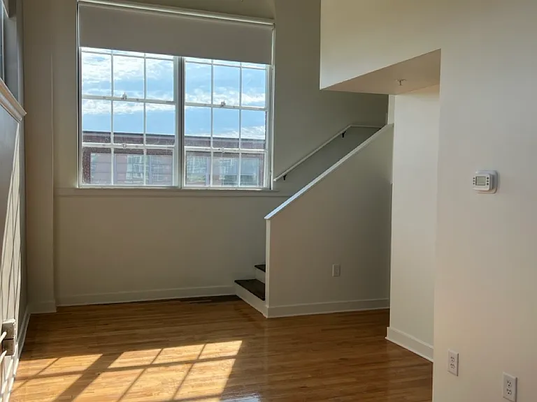 Pulaski Lofts — Photo 95