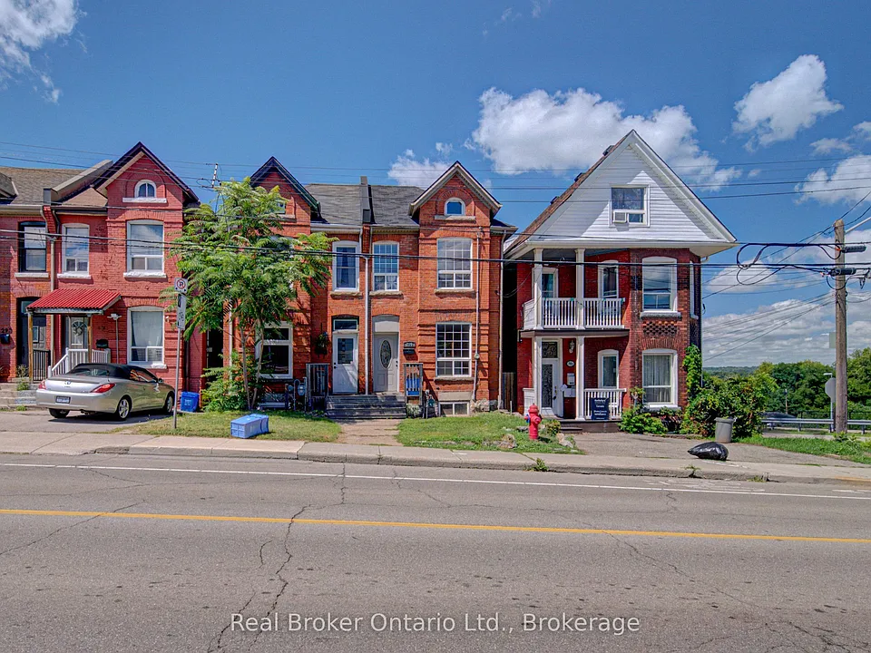 299 Bay St N