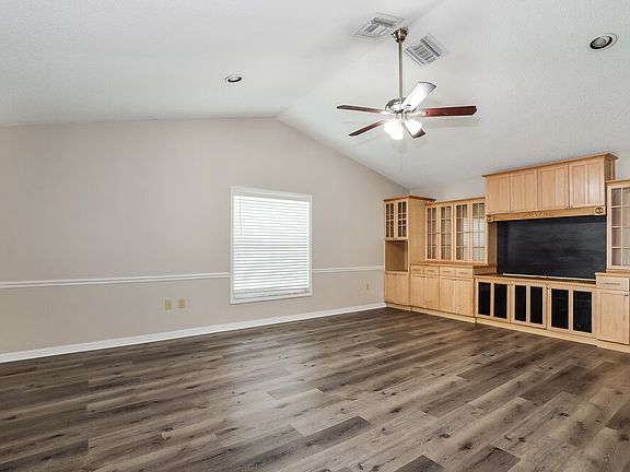4th image of 58 Lake Daisy Blvd