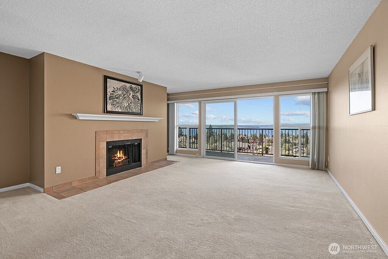 3rd image of 5025 California Avenue SW #402