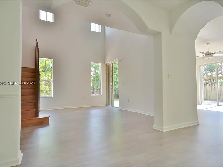 4534 NW 94th Pl — Photo 8