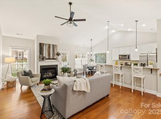 1055 Curry Way, Matthews, NC 28104