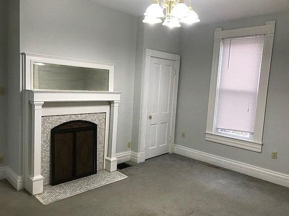 2nd image of 644 E Wheeling St
