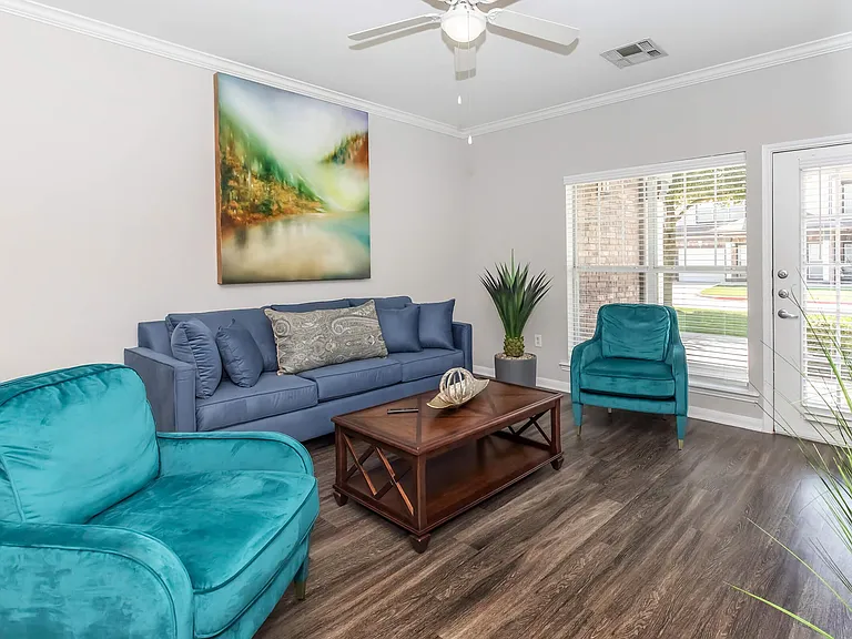 Estate Villas at Krum Apartments — Photo 42