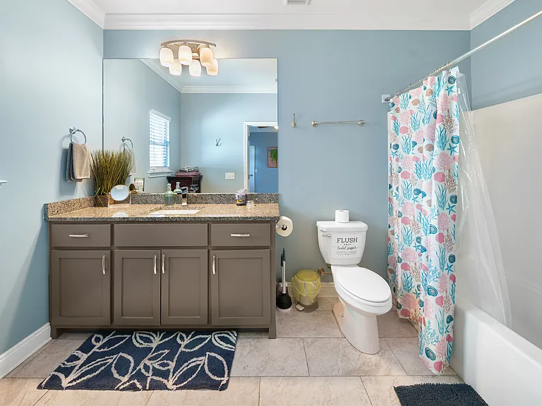 6104 Beach Dr — Photo 23