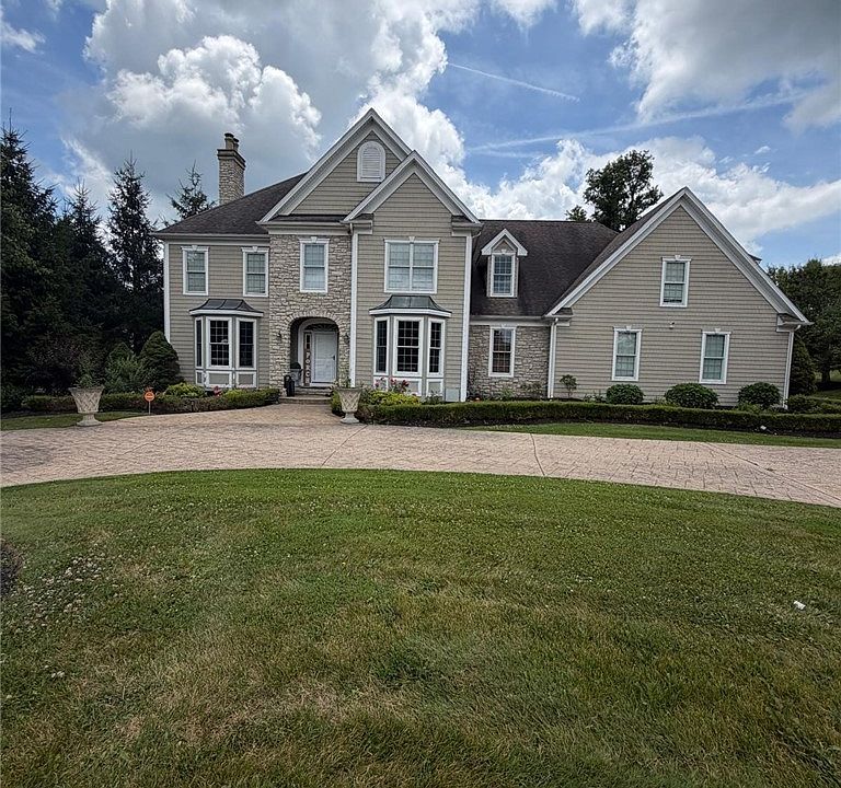 1st image of 915 Creek View Dr