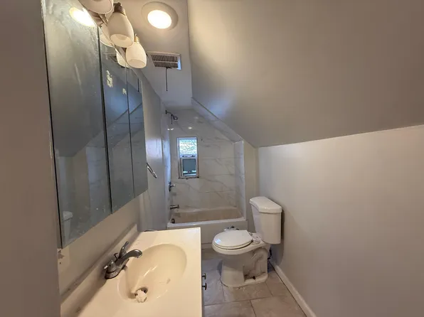 224 Cator Ave #3, Jersey City, NJ 07305