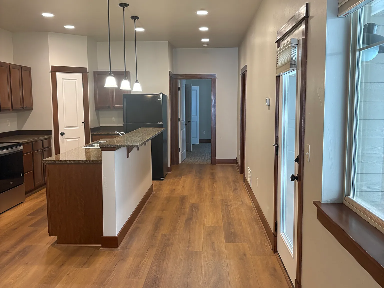 3 bed, 1460 sqft, $2,850 — Photo 3