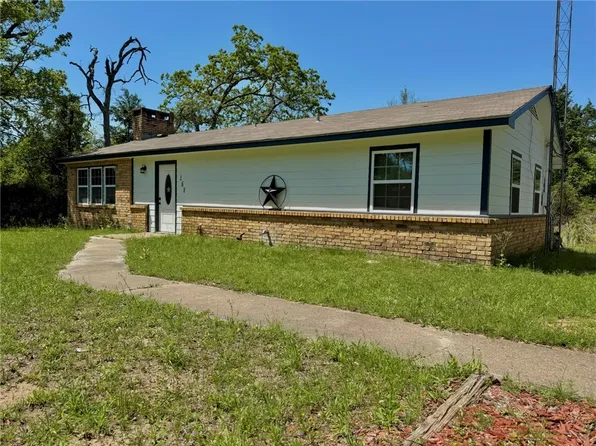 169 Blossom, Hilltop Lakes, TX 77871