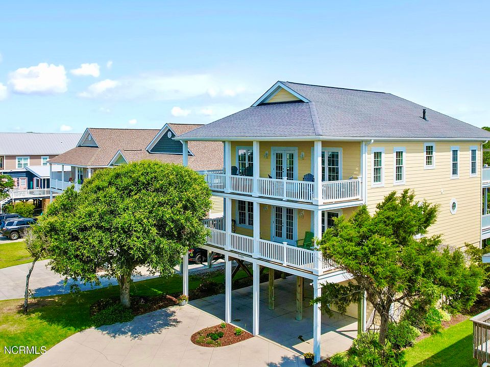 1st image of 1636 E Dolphin Drive