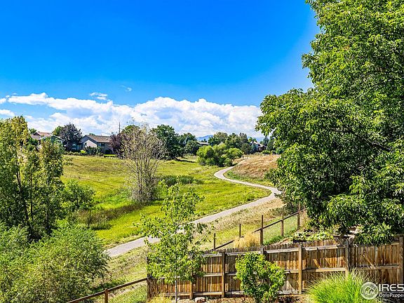 4th image of 670 Tamarisk Ct
