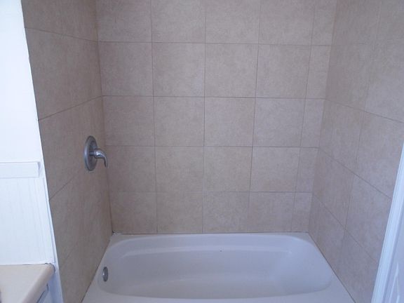 4th image of 24833 Railroad Ave Space 21