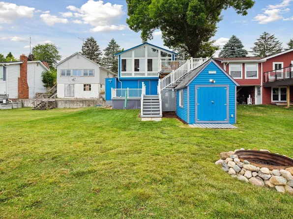 9580 Boucher Rd, Otter Lake, MI 48464