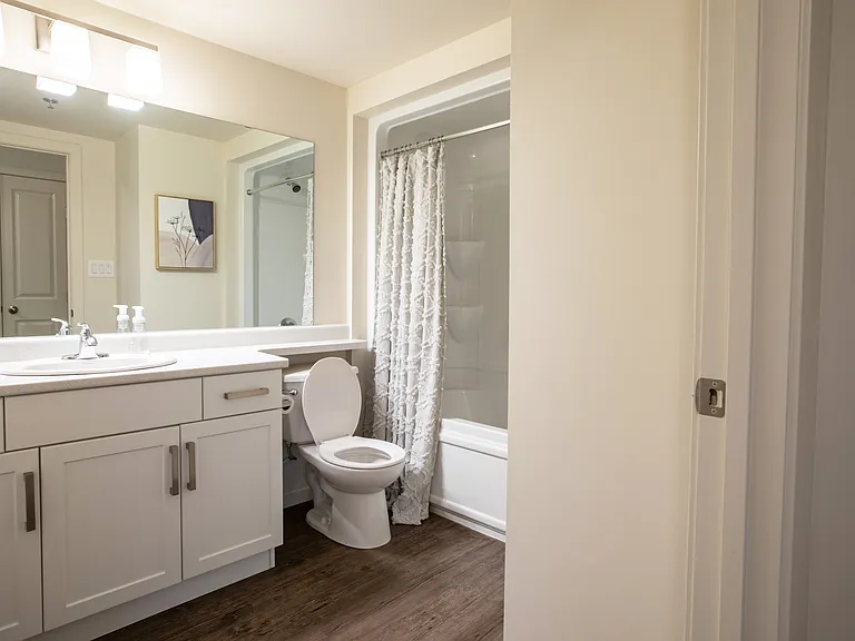 585 Ballantrae Dr — Photo 14