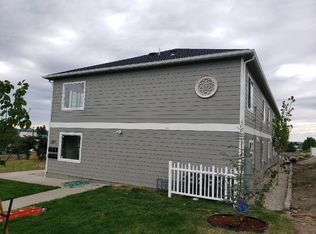 2821 N Dakota St #A, Spokane, WA 99207