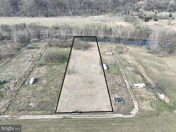 2nd image of Potomac Valley View Ln