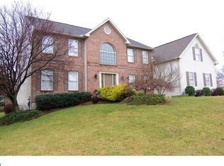 39 N Carolina Ave, Sinking Spring, PA 19608