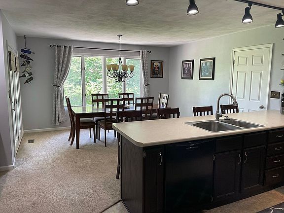 Kitchen 7 Dining