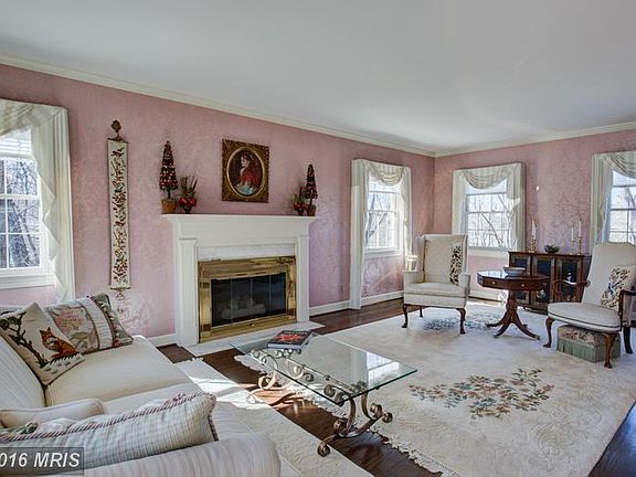5th image of 114 Shockey Cir