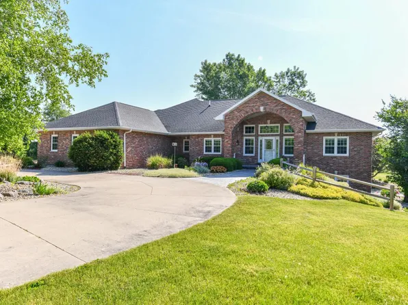 4218 North Hall ROAD, Whitewater, WI 53190