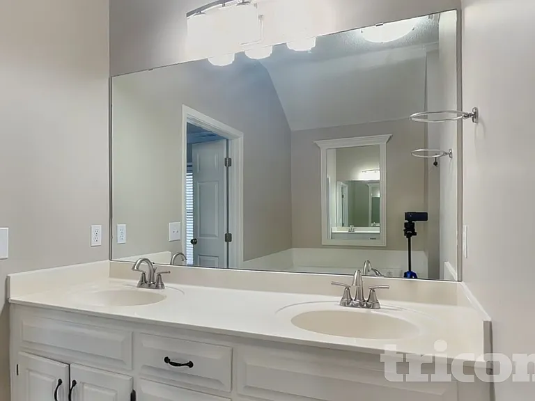 14513 W 138th Ter — Photo 6