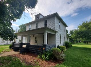 315 W Center St, Sheldon, IL 60966