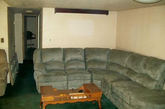 2nd image of 2 Pine Ave