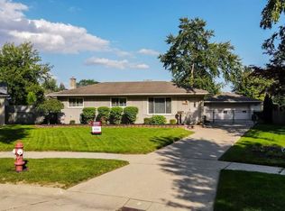 39412 Fenmore Ct, Sterling Heights, MI 48313