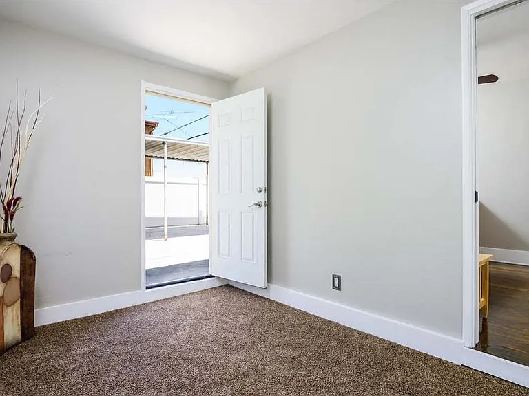 3670 Landis St — Photo 8