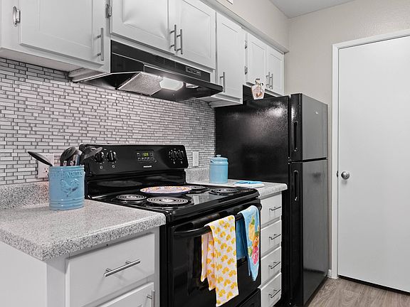 2nd image of 7730 E Broadway Blvd APT 1002