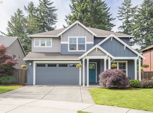 12490 Locust Farm Ct, Oregon City, OR 97045